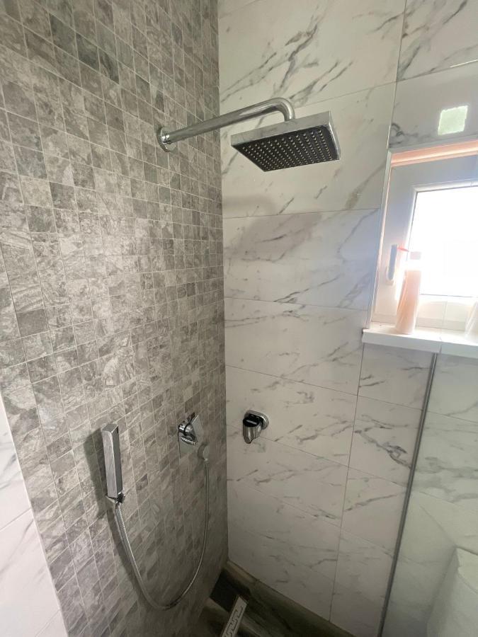 Dream 1 Appartement Belgrado Buitenkant foto